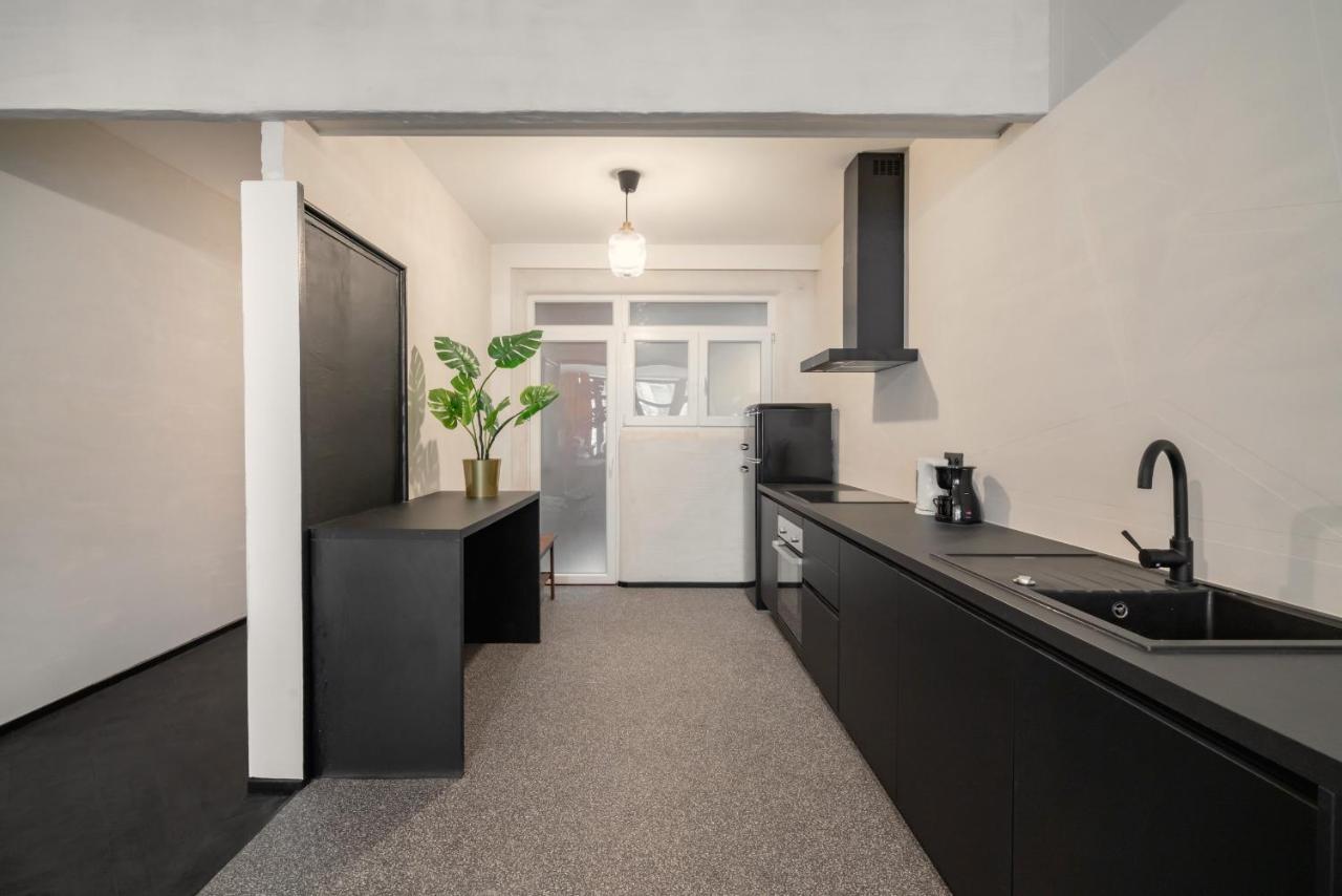 Apartments In The Heart Of アントウェルペン エクステリア 写真